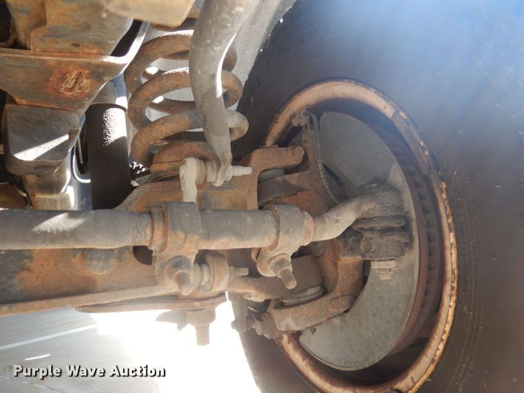 image for item DP0328 2011 Ford E450 Super Duty  shuttle bus