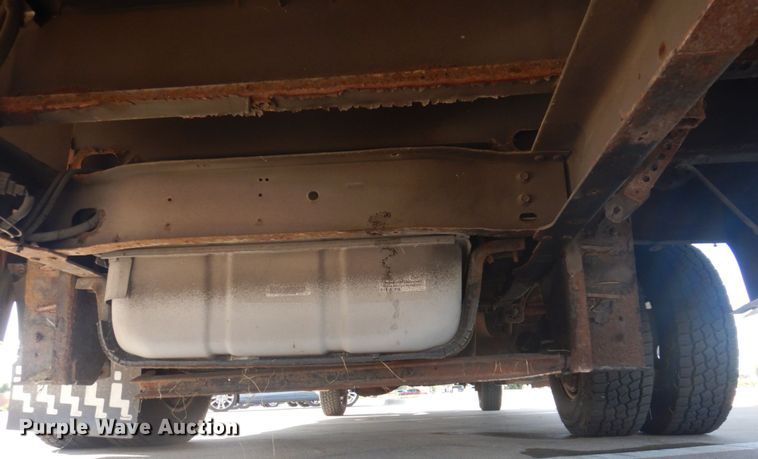 image for item DP0328 2011 Ford E450 Super Duty  shuttle bus