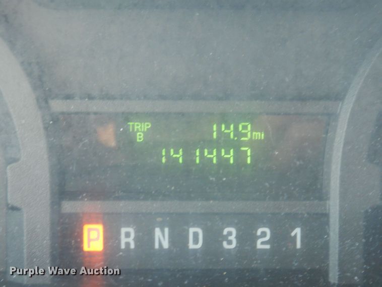 image for item DP0328 2011 Ford E450 Super Duty  shuttle bus