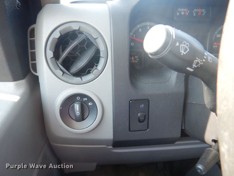 image for item DP0328 2011 Ford E450 Super Duty  shuttle bus