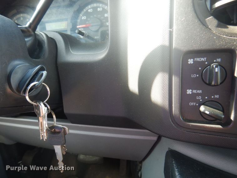 image for item DP0328 2011 Ford E450 Super Duty  shuttle bus