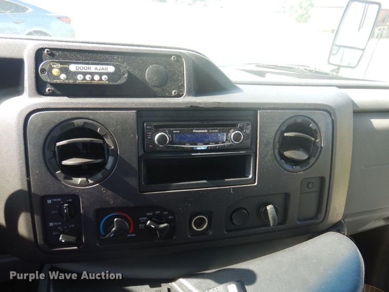 image for item DP0328 2011 Ford E450 Super Duty  shuttle bus