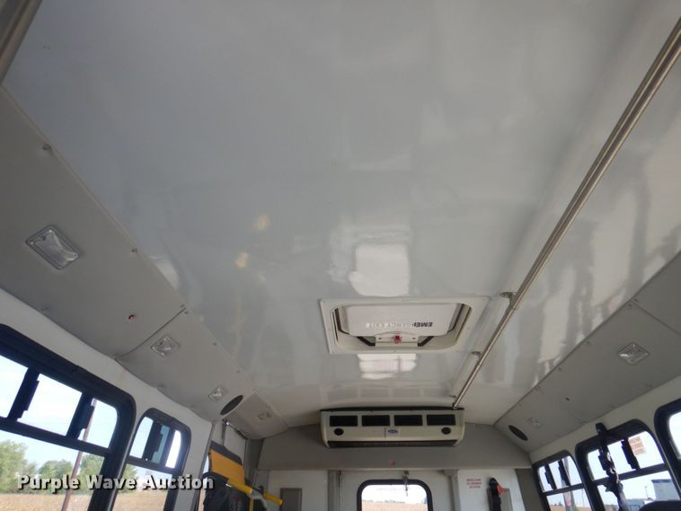 image for item DP0328 2011 Ford E450 Super Duty  shuttle bus