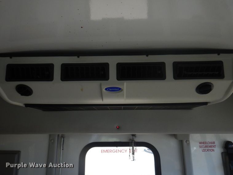 image for item DP0328 2011 Ford E450 Super Duty  shuttle bus