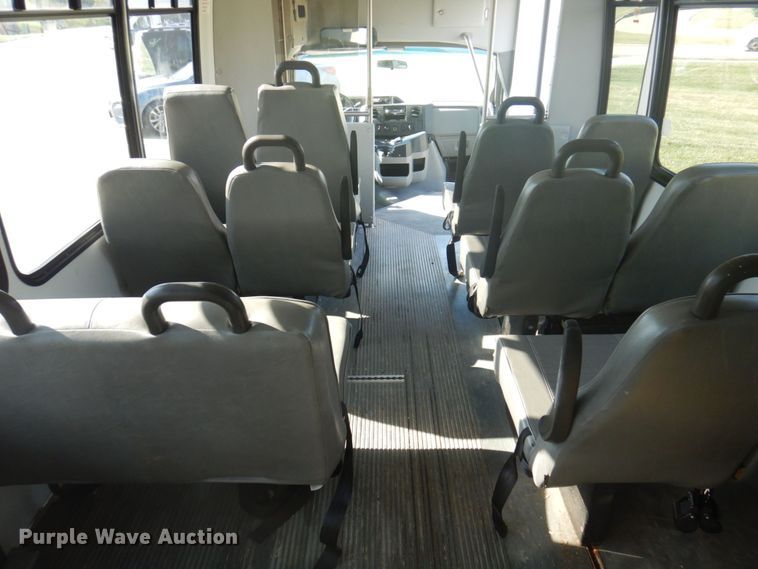 image for item DP0328 2011 Ford E450 Super Duty  shuttle bus