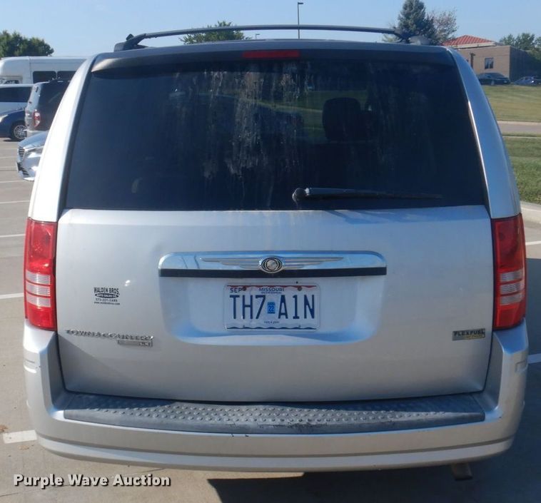 image for item DP0330 2008 Chrysler Town & Country LX  van