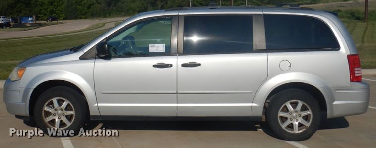 image for item DP0330 2008 Chrysler Town & Country LX  van