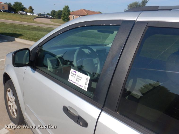 image for item DP0330 2008 Chrysler Town & Country LX  van
