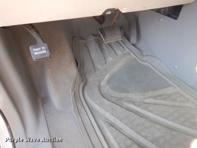 image for item DP0330 2008 Chrysler Town & Country LX  van