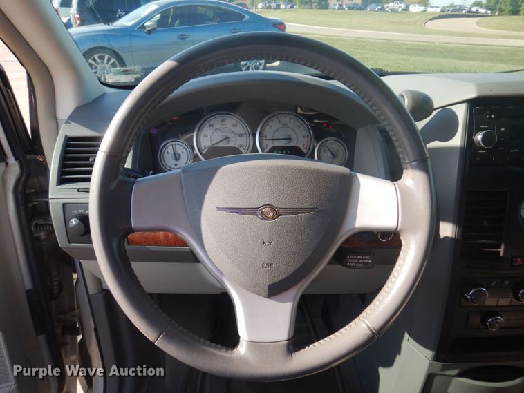 image for item DP0330 2008 Chrysler Town & Country LX  van