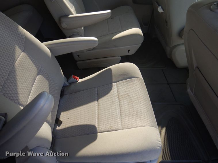 image for item DP0330 2008 Chrysler Town & Country LX  van