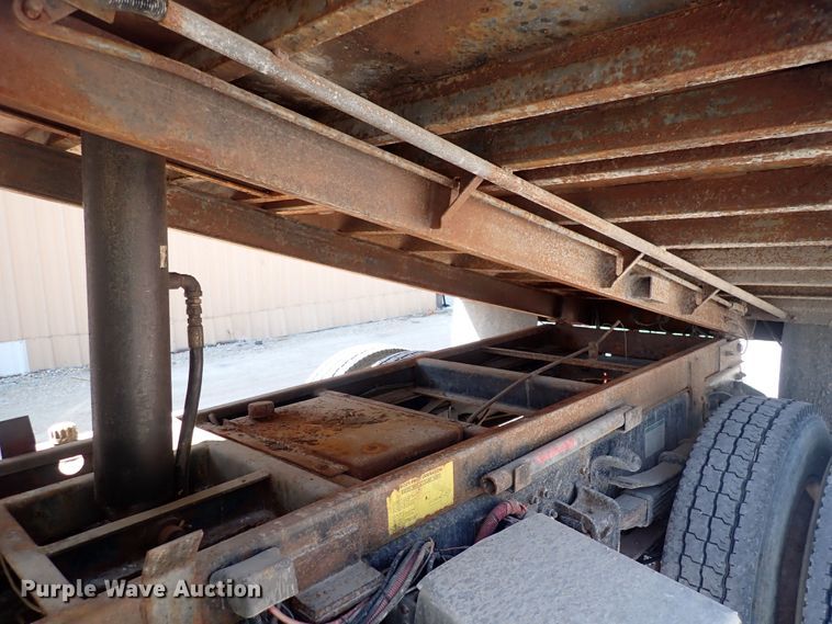 image for item DQ2911 2001 Sterling Acterra  dump truck