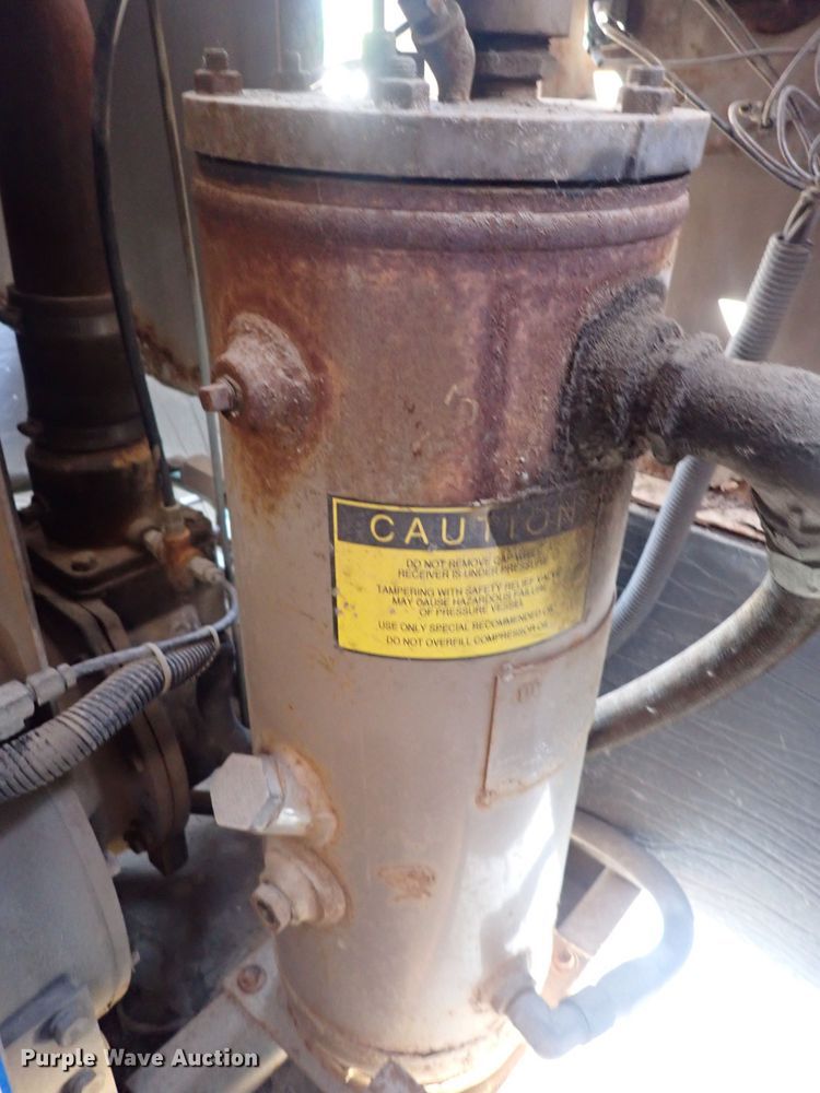 image for item DQ2912 1991 Leroi 125  air compressor