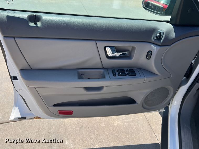 image for item IA9087 2001 Ford Taurus