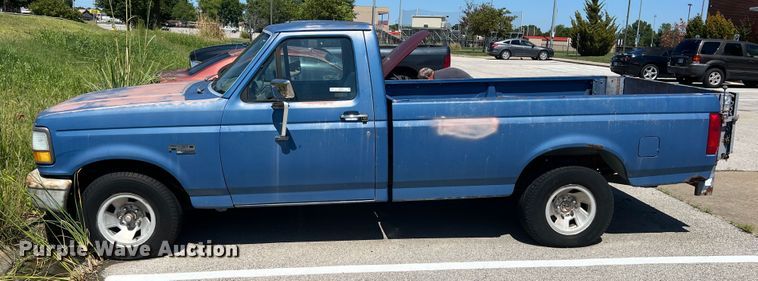image for item IA9088 1993 Ford F150  pickup truck
