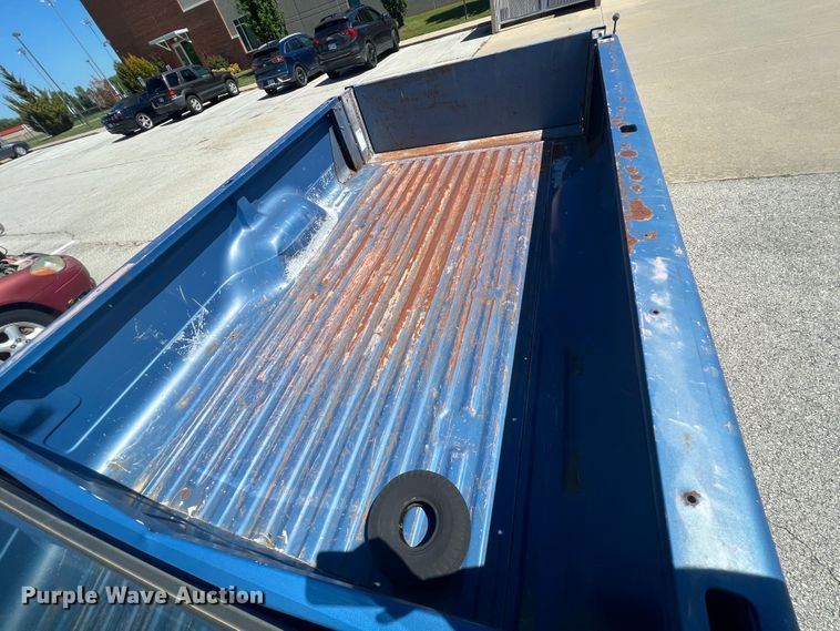 image for item IA9088 1993 Ford F150  pickup truck