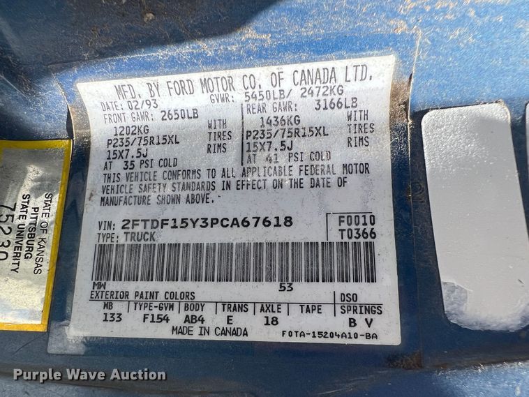 image for item IA9088 1993 Ford F150  pickup truck