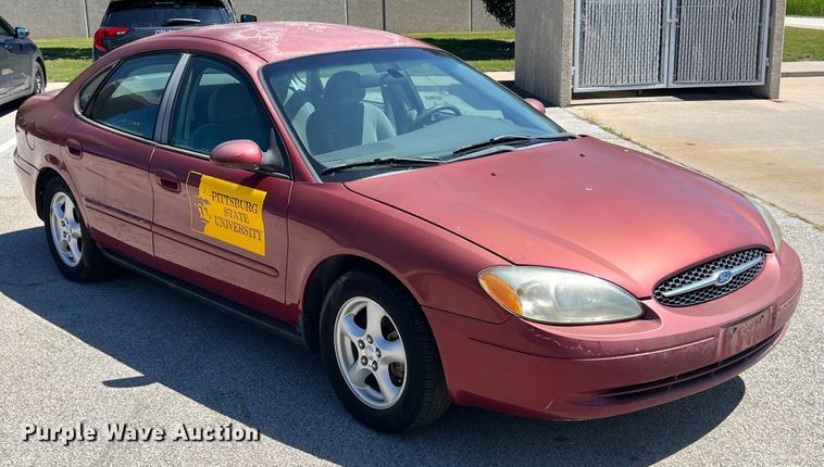 image for item IA9089 2003 Ford Taurus