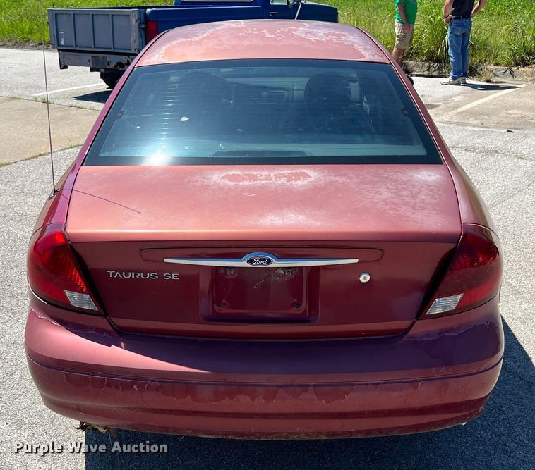 image for item IA9089 2003 Ford Taurus