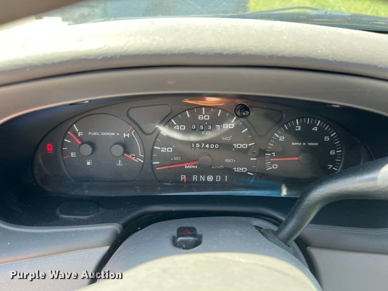 image for item IA9089 2003 Ford Taurus