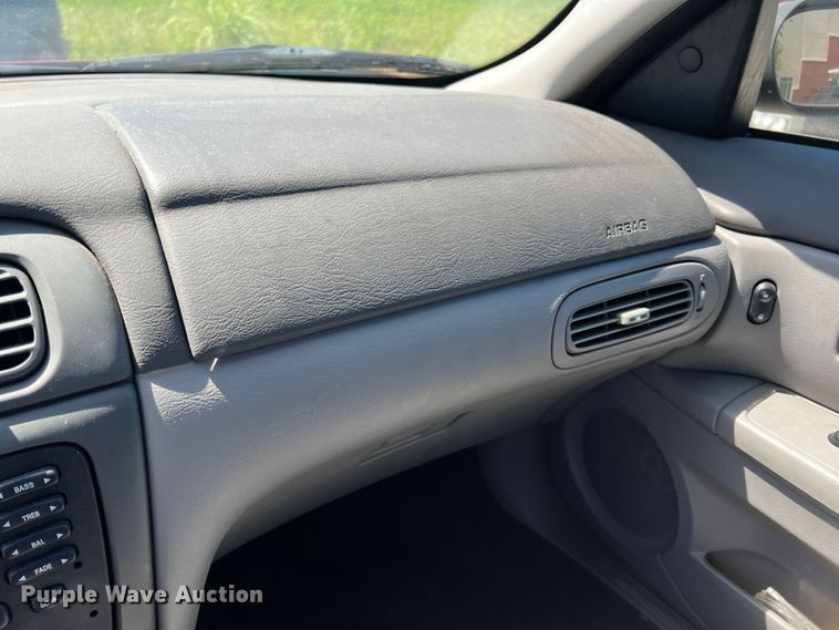 image for item IA9089 2003 Ford Taurus