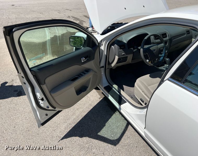 image for item IA9090 2012 Ford Fusion