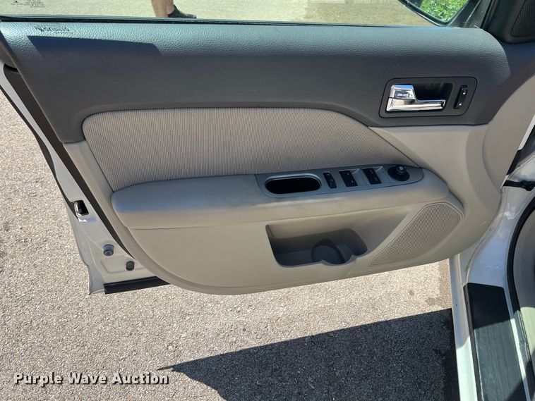 image for item IA9090 2012 Ford Fusion