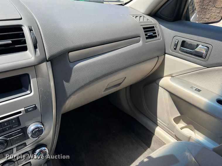 image for item IA9090 2012 Ford Fusion