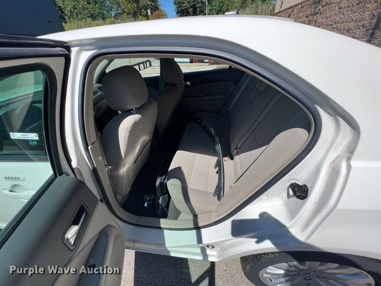 image for item IA9090 2012 Ford Fusion