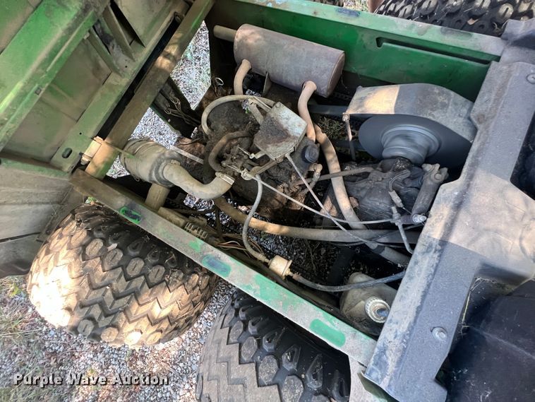 image for item IA9091 2001 John Deere Gator 6X4  utility vehicle
