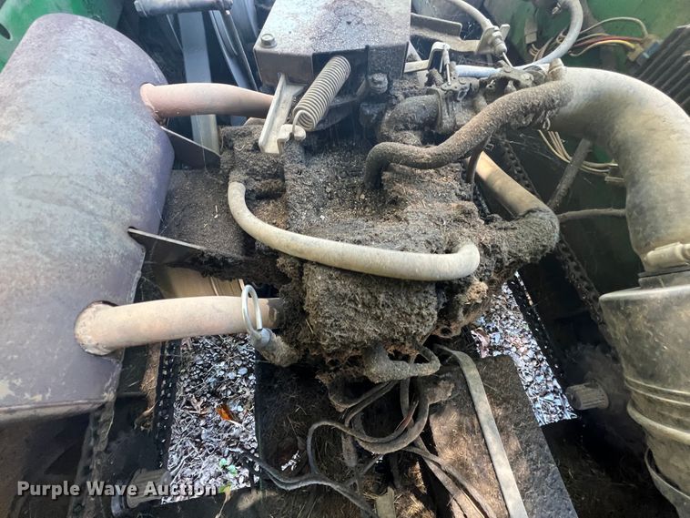 image for item IA9091 2001 John Deere Gator 6X4  utility vehicle