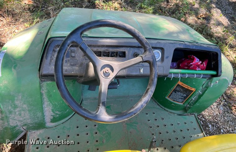 image for item IA9091 2001 John Deere Gator 6X4  utility vehicle