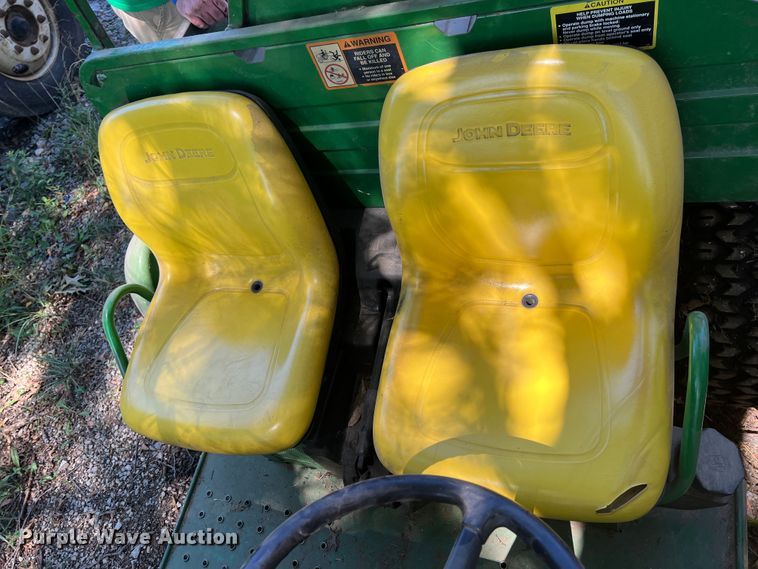 image for item IA9091 2001 John Deere Gator 6X4  utility vehicle