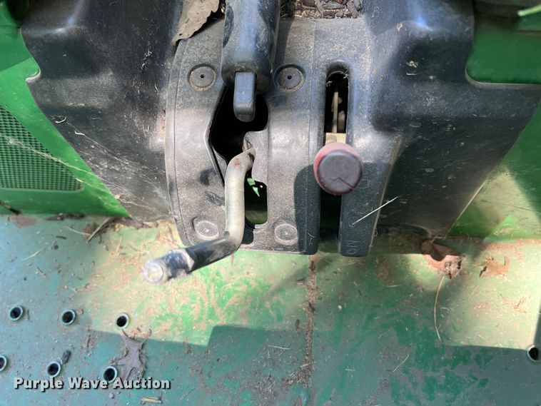 image for item IA9091 2001 John Deere Gator 6X4  utility vehicle