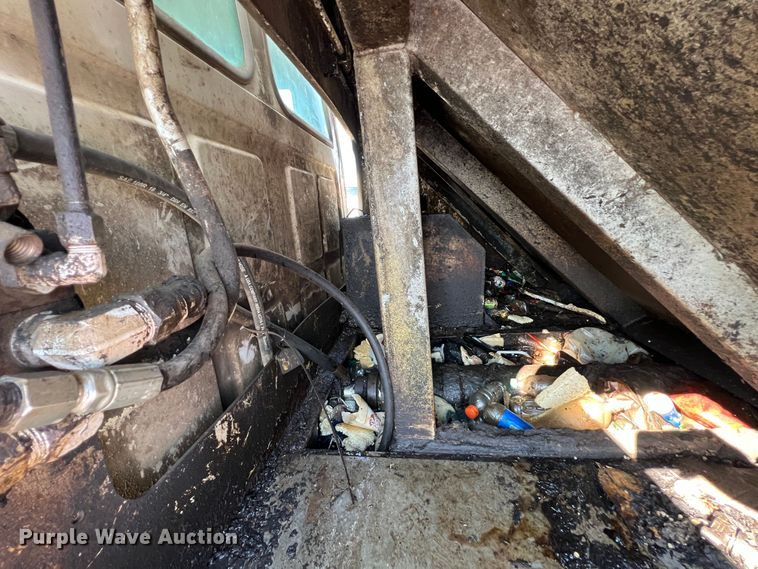 image for item IA9128 2007 Sterling Acterra  refuse truck