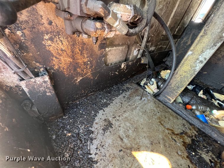 image for item IA9128 2007 Sterling Acterra  refuse truck