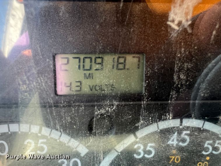 image for item IA9128 2007 Sterling Acterra  refuse truck