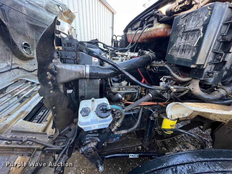 image for item IA9128 2007 Sterling Acterra  refuse truck