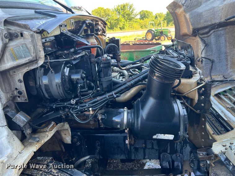 image for item IA9128 2007 Sterling Acterra  refuse truck