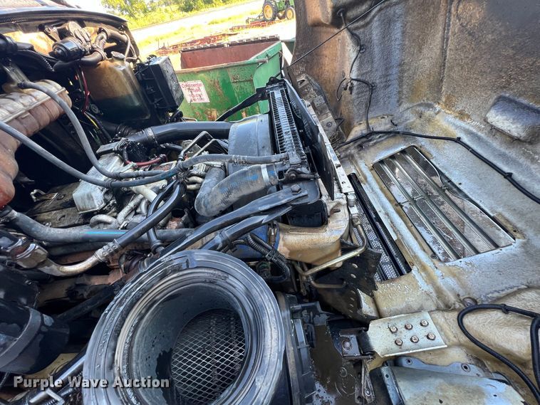 image for item IA9128 2007 Sterling Acterra  refuse truck