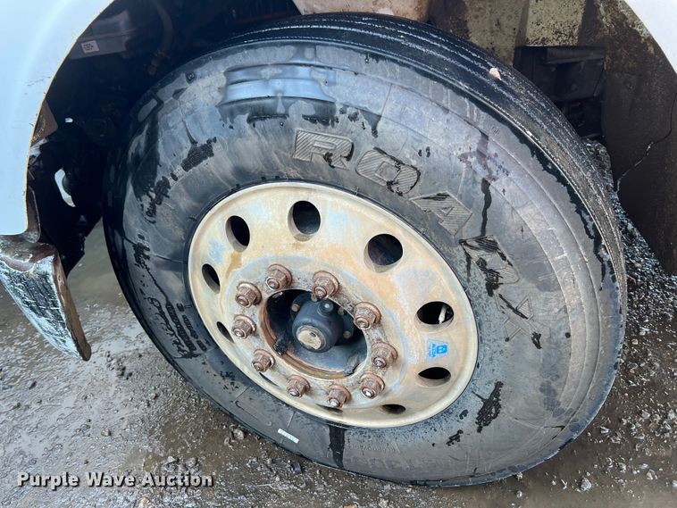 image for item IA9128 2007 Sterling Acterra  refuse truck