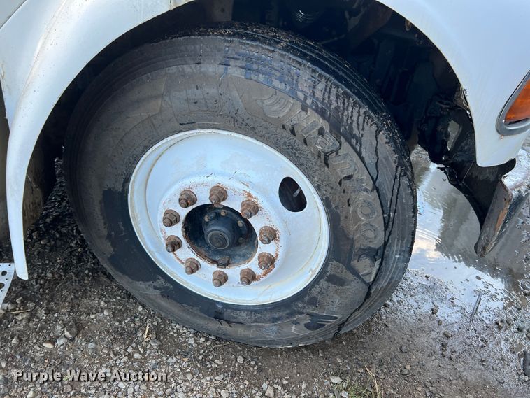 image for item IA9128 2007 Sterling Acterra  refuse truck