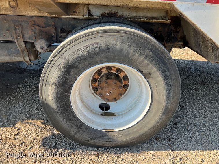 image for item IA9128 2007 Sterling Acterra  refuse truck