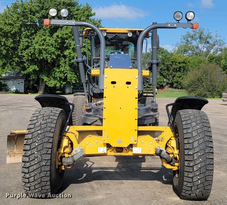 image for item JC9618 2015 John Deere 772GP  motor grader