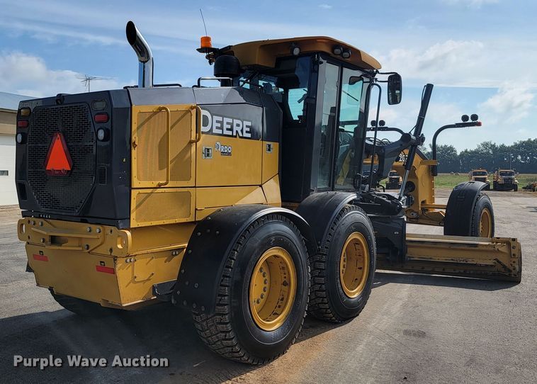 image for item JC9618 2015 John Deere 772GP  motor grader