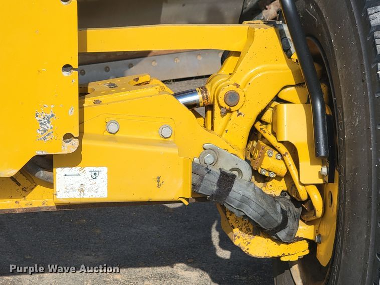 image for item JC9618 2015 John Deere 772GP  motor grader