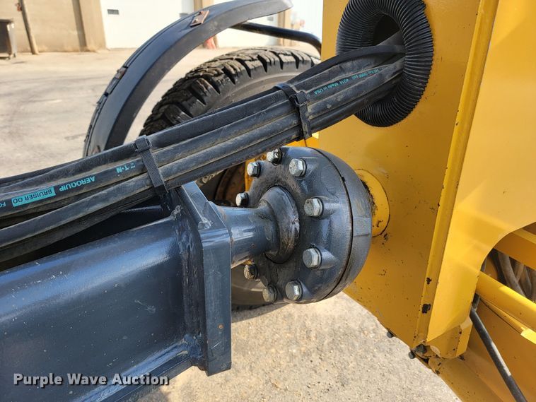 image for item JC9618 2015 John Deere 772GP  motor grader