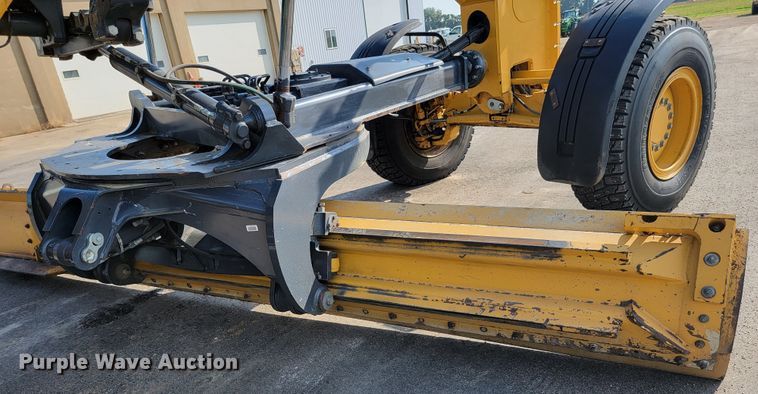 image for item JC9618 2015 John Deere 772GP  motor grader