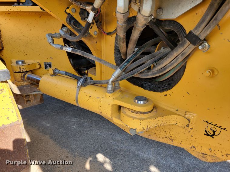 image for item JC9618 2015 John Deere 772GP  motor grader