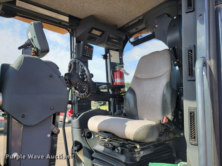 image for item JC9618 2015 John Deere 772GP  motor grader